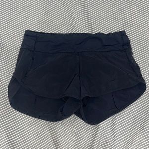 Lululemon black speed up 2.5 shorts! Size 2!